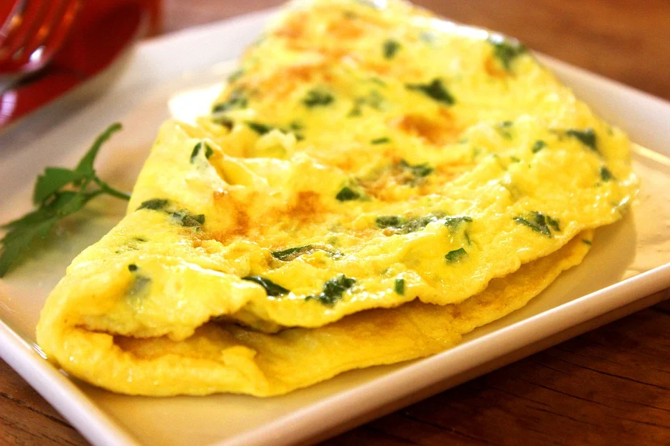 Omelete delicioso com 5 ingredientes - Faça Agora 