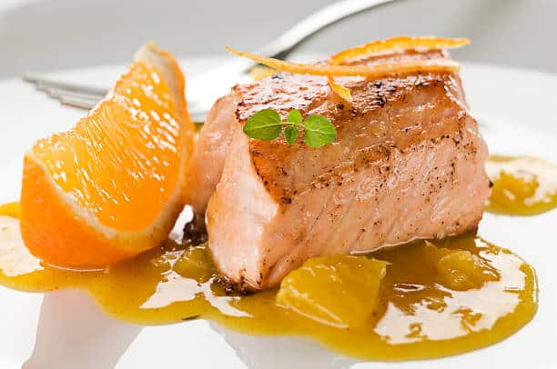 Faça Esse Salmão Com Molho De Laranja Delicioso