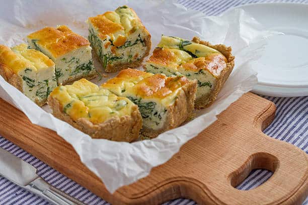 Faça Essa Maravilhosa Torta De Ricota E Espinafre.