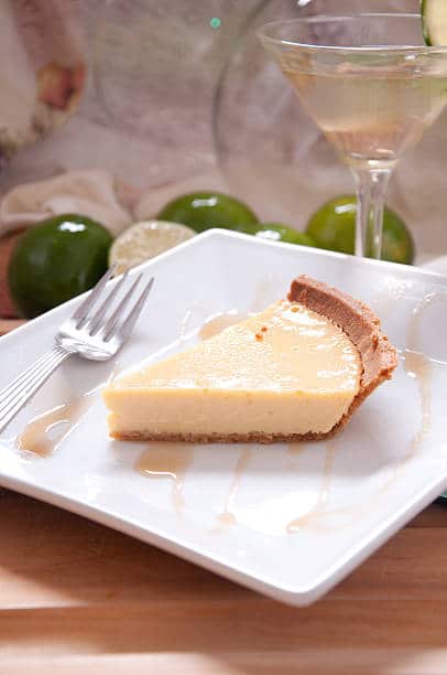 Surpreenda-se com essa prática torta de limão taiti