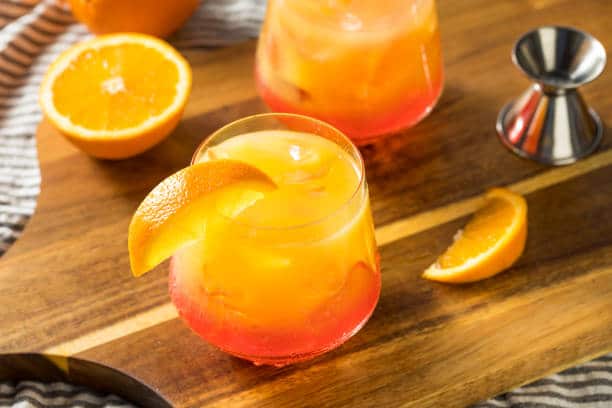 Prepare essa deliciosa tequila sunrise