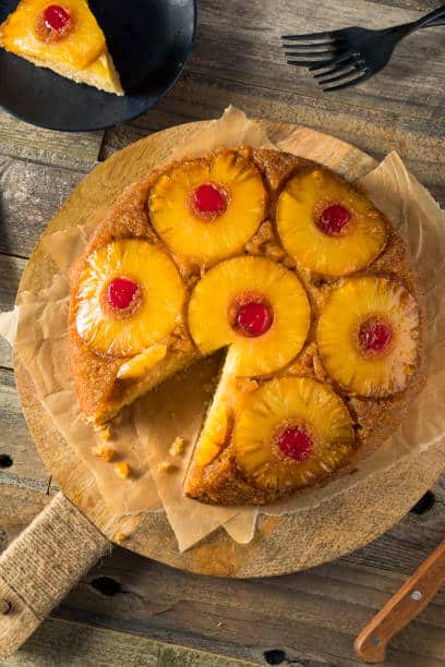 Faça esse delicioso bolo de abacaxi tradicional